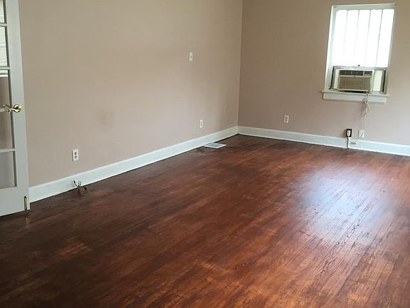 4th image of 1313 Hixson Pike APT 1
