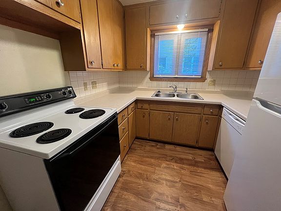 4th image of 2417 Brentwood Pkwy #16730129