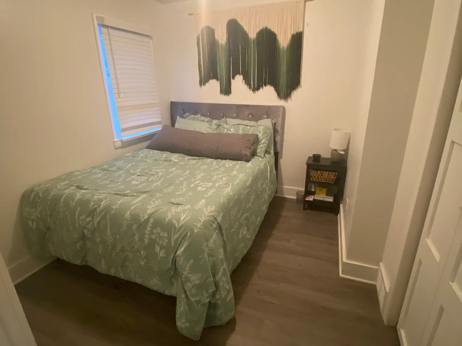 1722 E Evelyn Ave — Photo 2