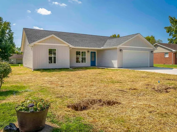 1009 Hillcrest Dr, Marion, IL 62959