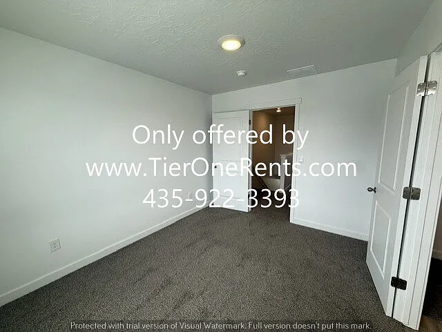 958 E Drifter Ln — Photo 17