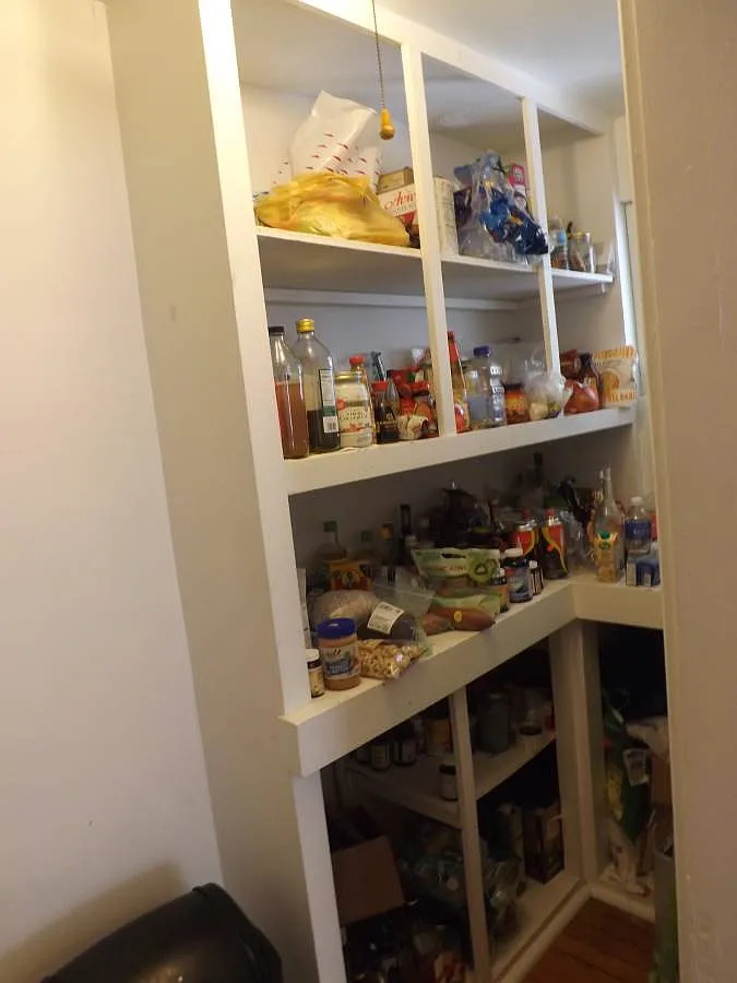 5 bed, 1200 sqft, $2,250 — Photo 1