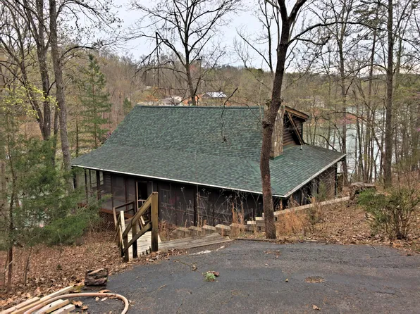 226 Deer Run Cir, La Follette, TN 37766