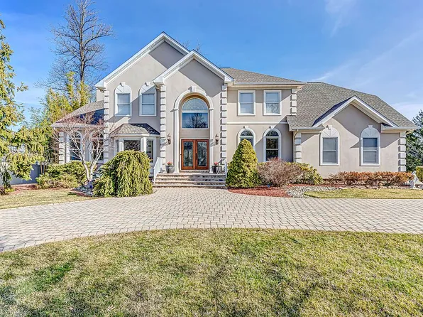 50 Briarwood Dr E, Warren, NJ 07059