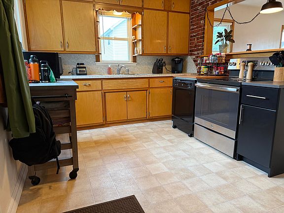 4th image of 423 W Easterday Ave
