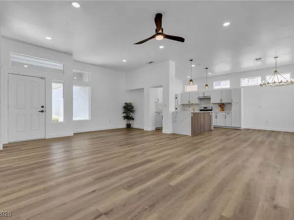 10636 Argents Hill Dr, Las Vegas, NV 89134