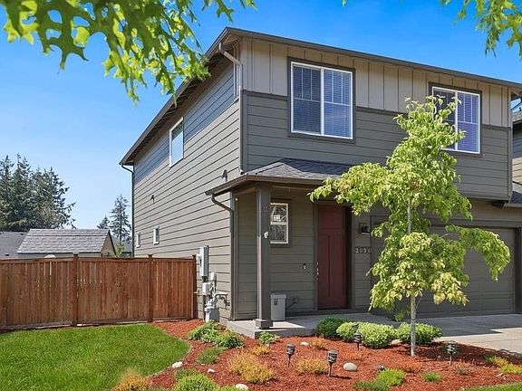 2nd image of 2131 Cantergrove Dr SE