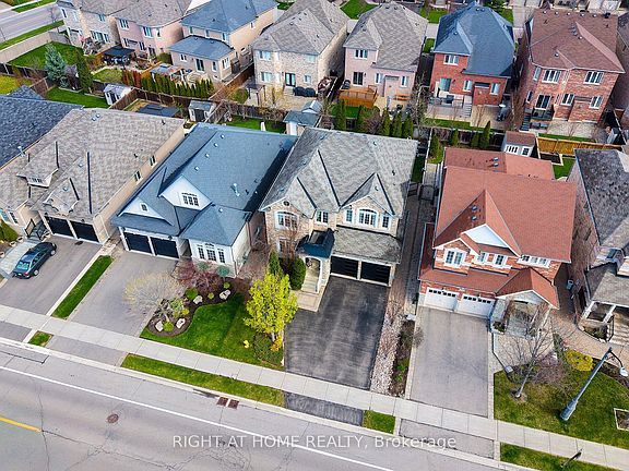 5th image of 464 Davos Rd