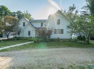 1129 S Crissey Rd, Holland, OH 43528