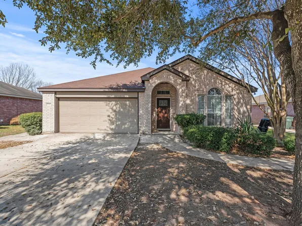 1156 Woodlands Dr, Kyle, TX 78640