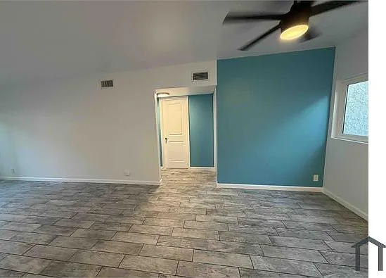 903 New Depot St #9 — Photo 1