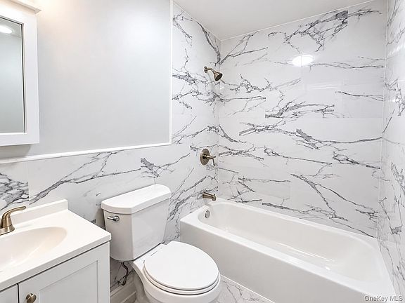 2nd image of 2105 Seward Avenue