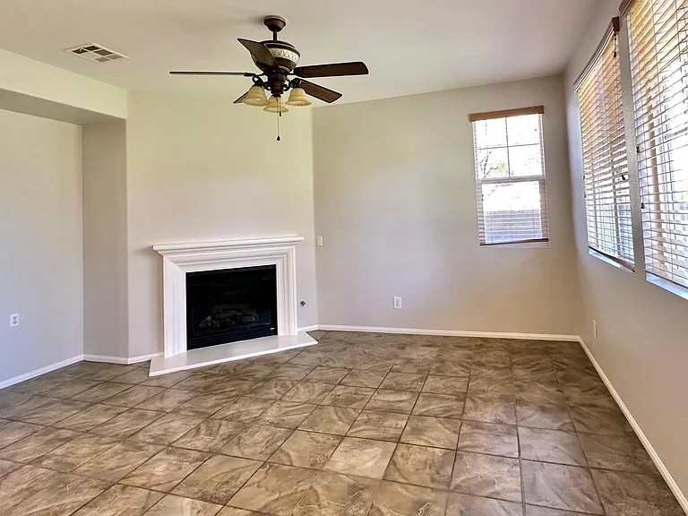 40120 Annapolis Dr — Photo 25