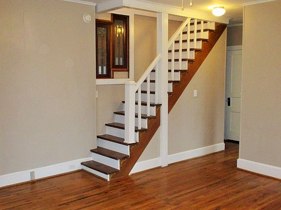 4th image of 105 Winton St