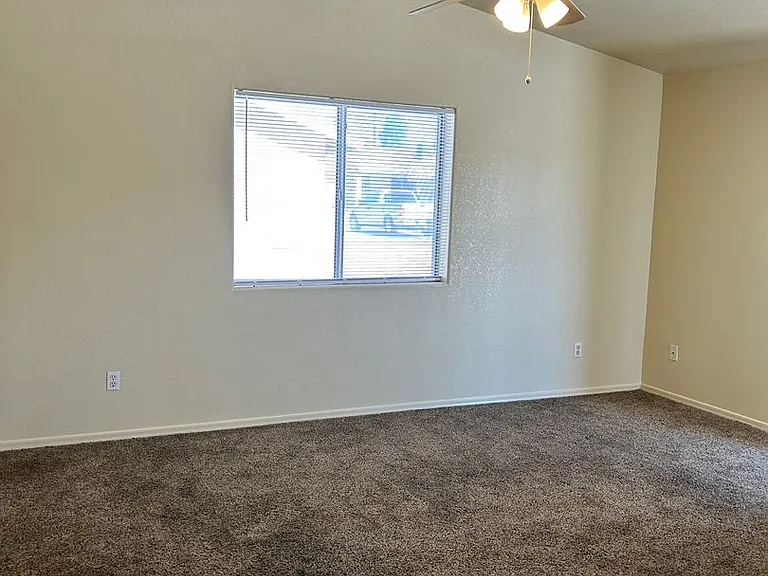 2139 Moyo Dr — Photo 4