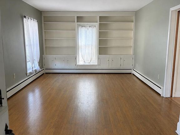 4th image of 114 N 3rd St