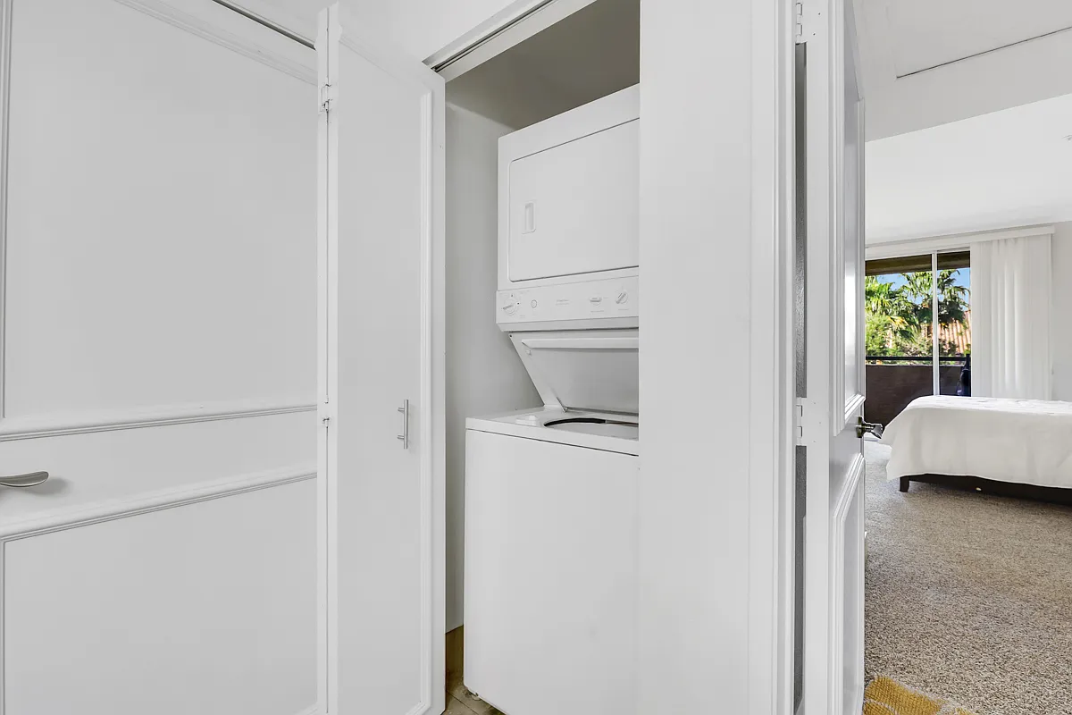 1 bed, 727 sqft, $1,600 — Photo 2