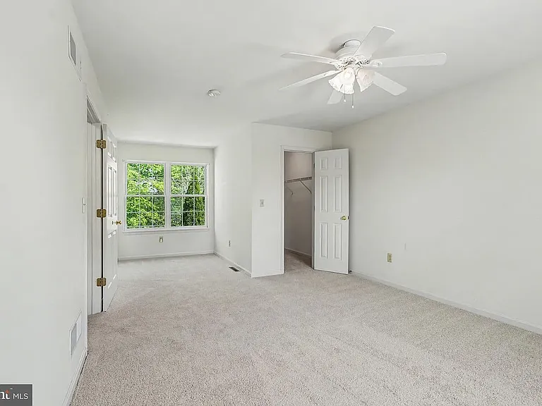 239 G St — Photo 9
