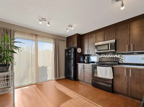 2445 N Kingsland Rd SE #209, Airdrie, AB T4A 0B8