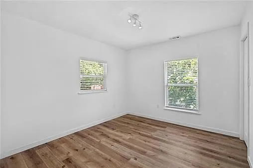 3627 Woodland Ave — Photo 20