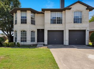 5701 Indian Hill Dr, Arlington, TX 76018