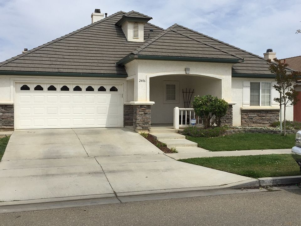 1st image of 2406 N Bentley Ave