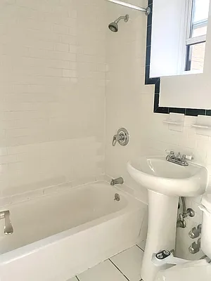 Rented by Corcoran | media 32