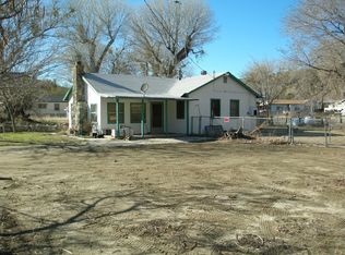 18077 Newvale Dr, Lake Hughes, CA 93532
