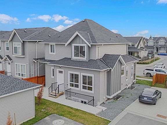 3rd image of 19631 74th Ave