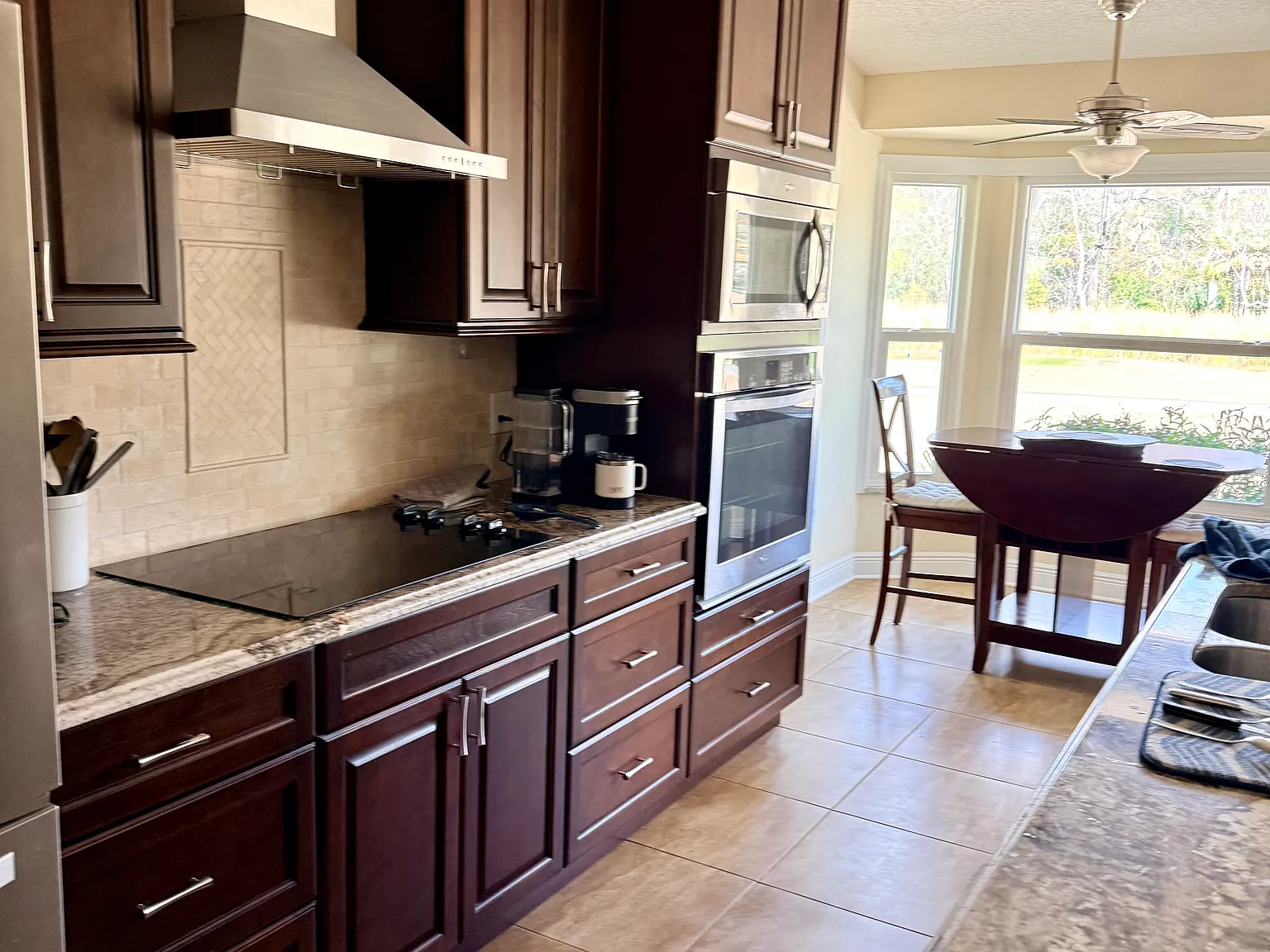 2 bed, 1800 sqft, $3,200 — Photo 4