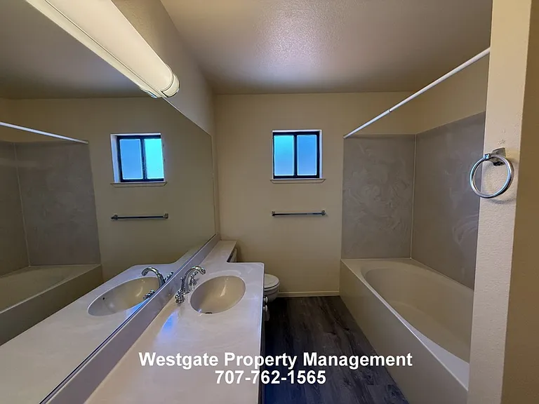 1453 Capri Ave — Photo 16