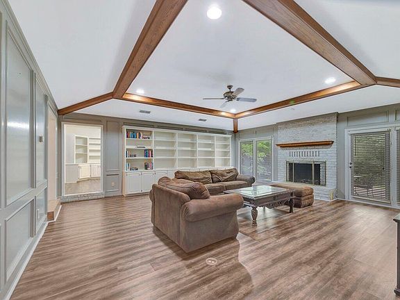 5th image of 3602 Kings Row Dr