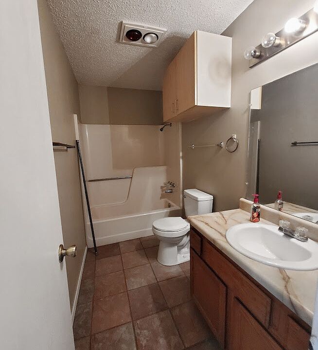 Photo from similar unit
