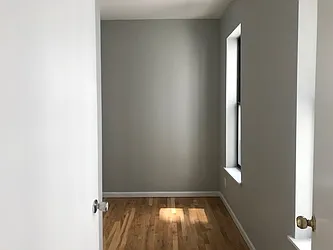 Rented by Salon Realty Corp