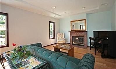 3rd image of 1852 Parkview Dr NE