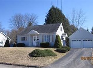 8 Edgewood Dr, Sidney, NY 13838