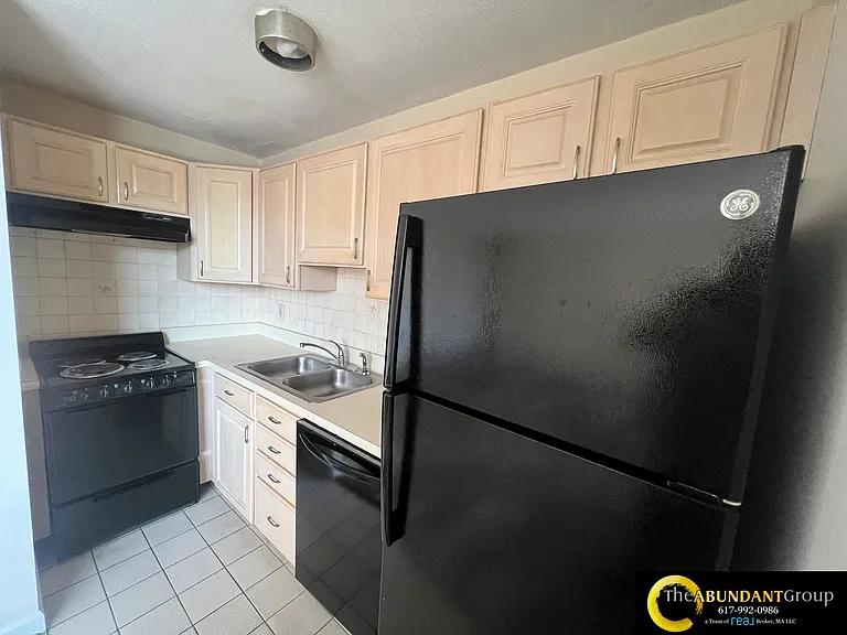 125 Trapelo Rd #12 — Photo 1