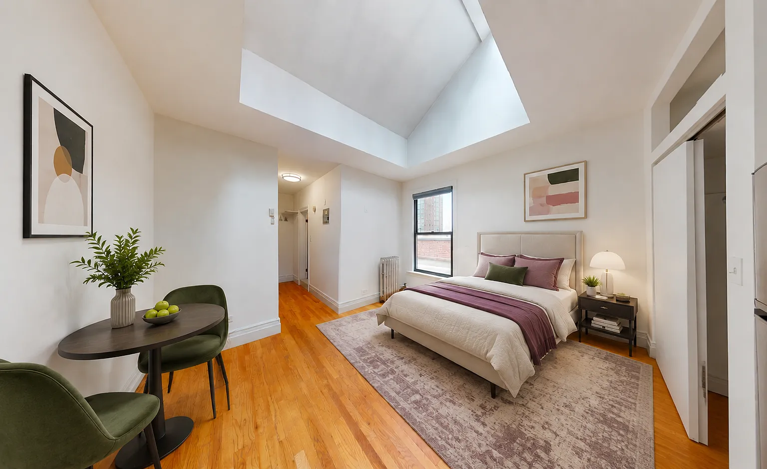 245 West 51st Street — Photo 2