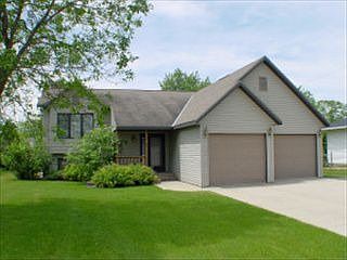 1st image of 530 Cedardale Dr SE