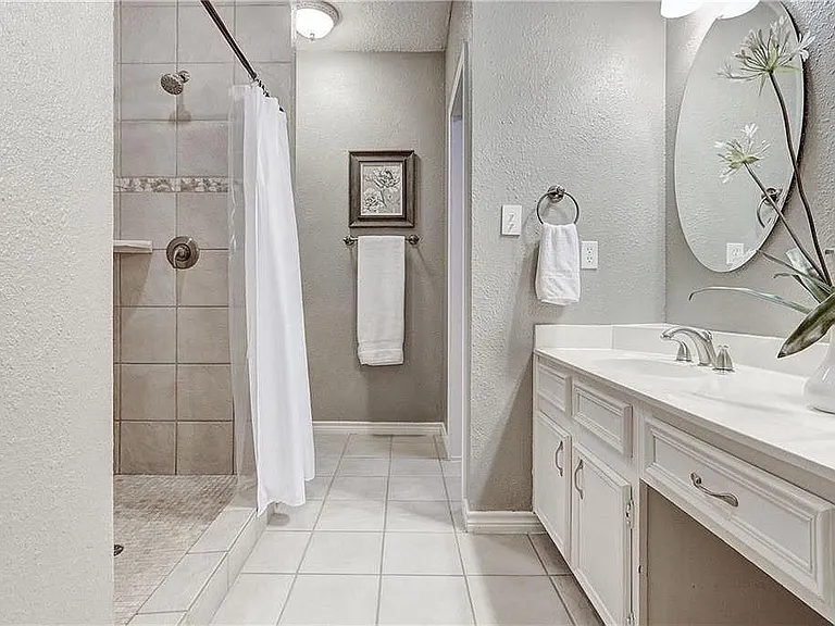 8914 Bridgewood Trl — Photo 13