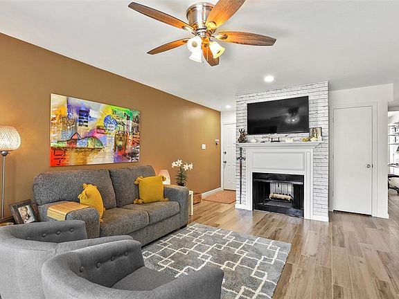 5th image of 2535 Wedglea Dr APT 125