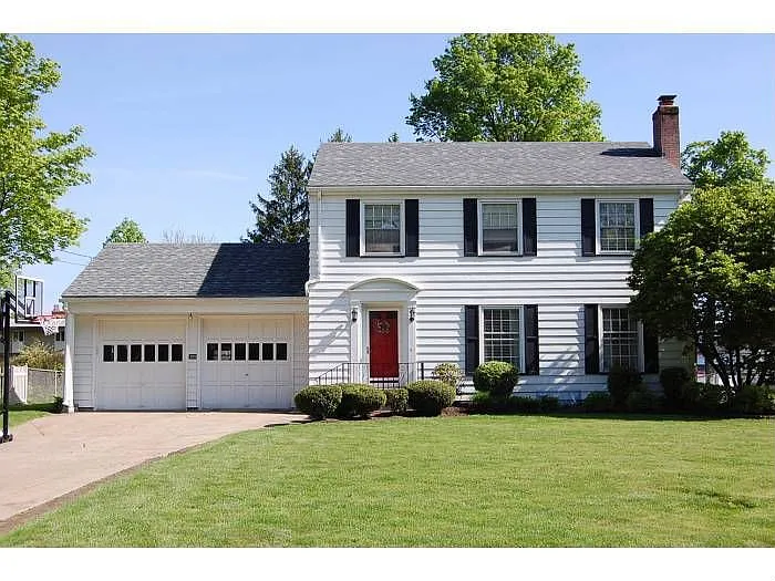 209 Evergreen Dr photo 1