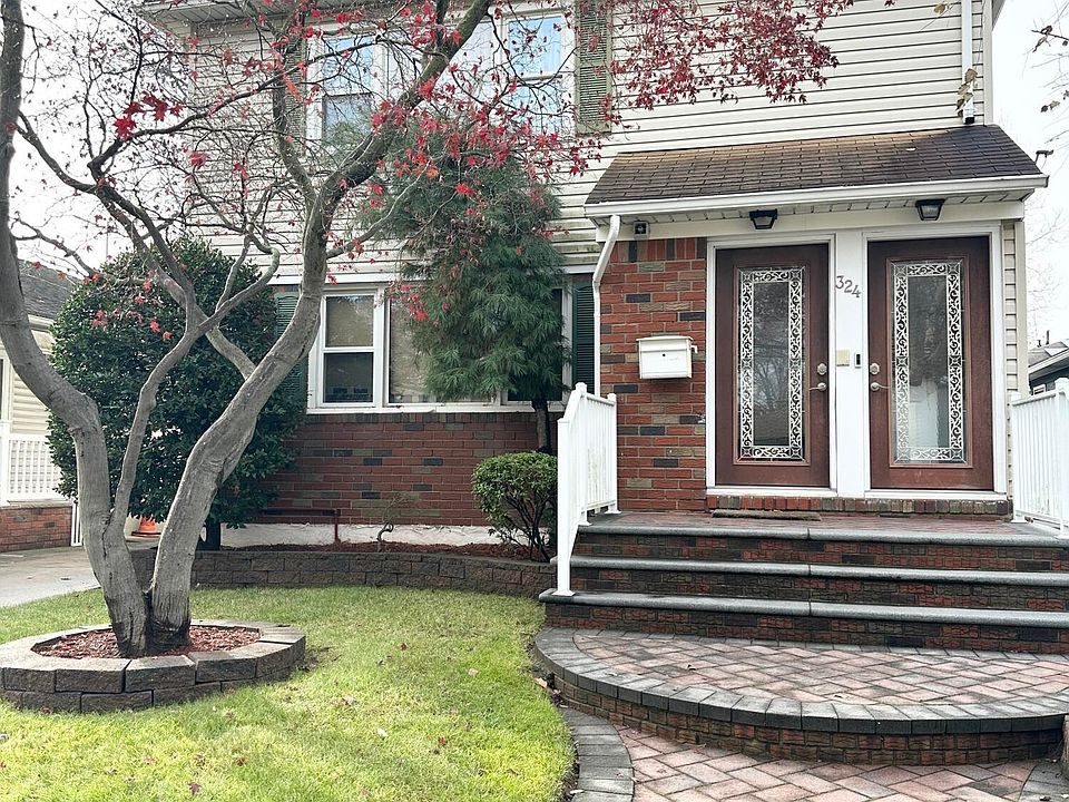 1st image of 324 Tysens Ln