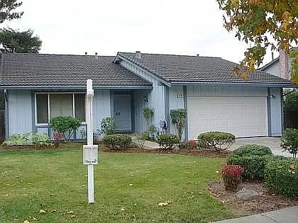 375 Shawnee Pl