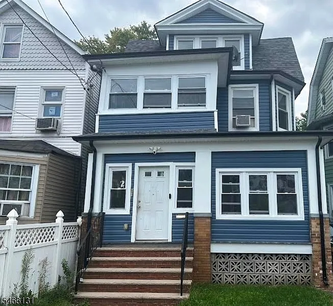 62 Hillyer St