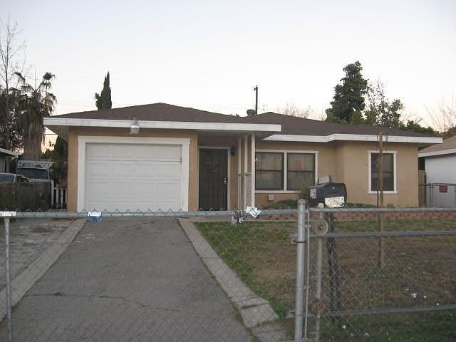 2nd image of 256 E De Anza Cir