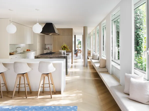 37 Warren Street image 3 of 20