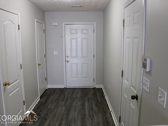 2nd image of 722 Georgetown Lane