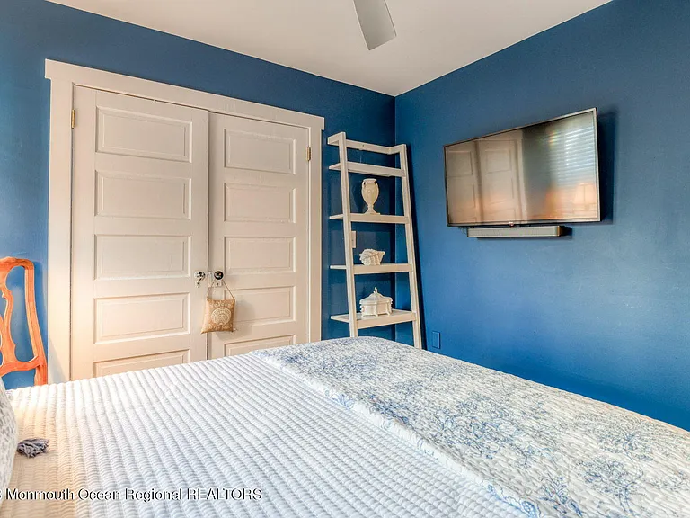 69 Franklin Ave #1 — Photo 26