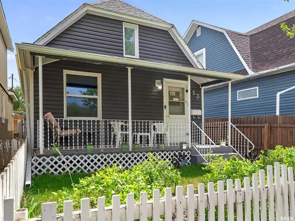53 Lillooet STREET E, Moose Jaw, SK S6H 4S3